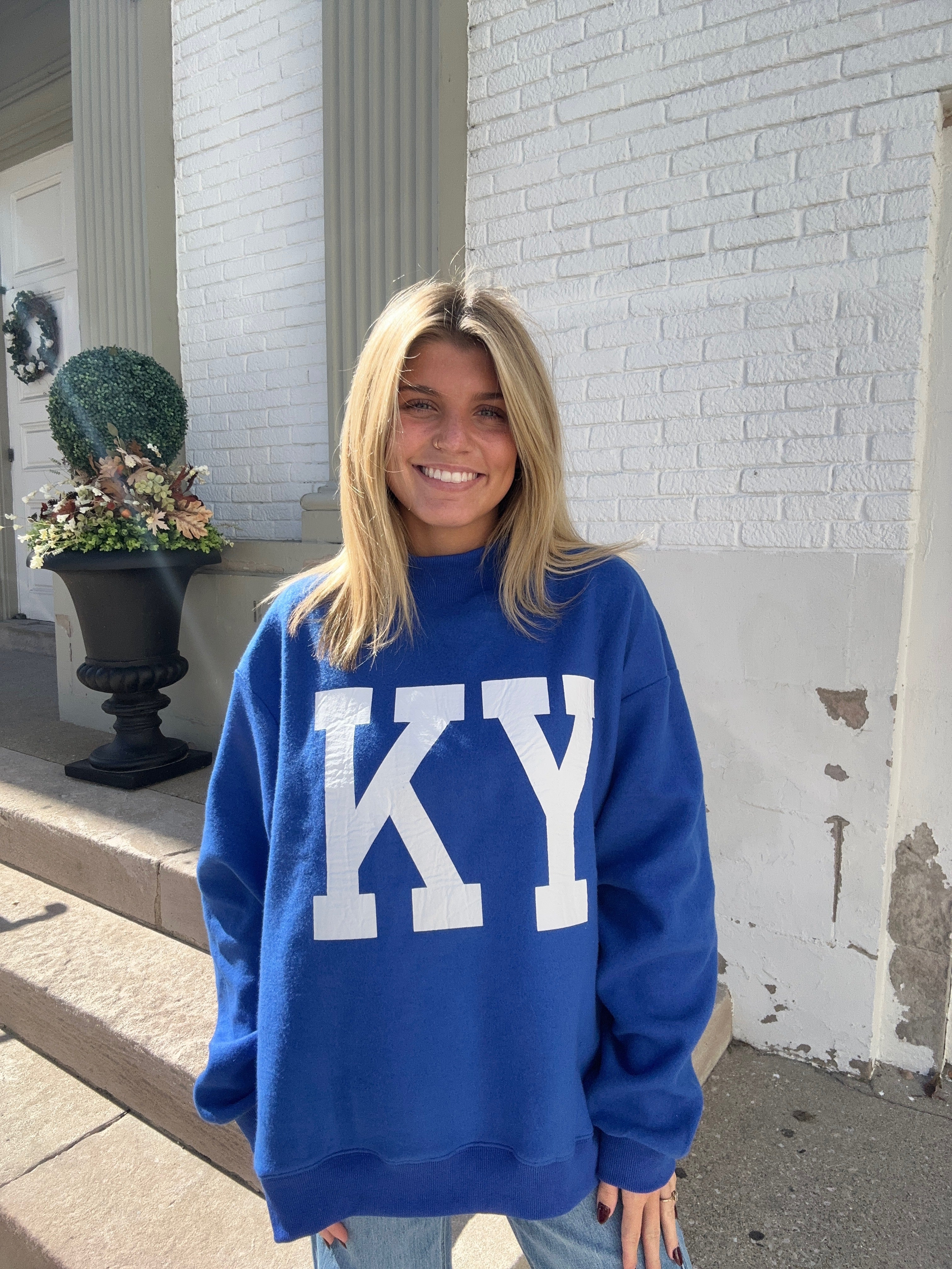 Kentucky/ KY Mock Neck Sweatshirt in Royal Blue