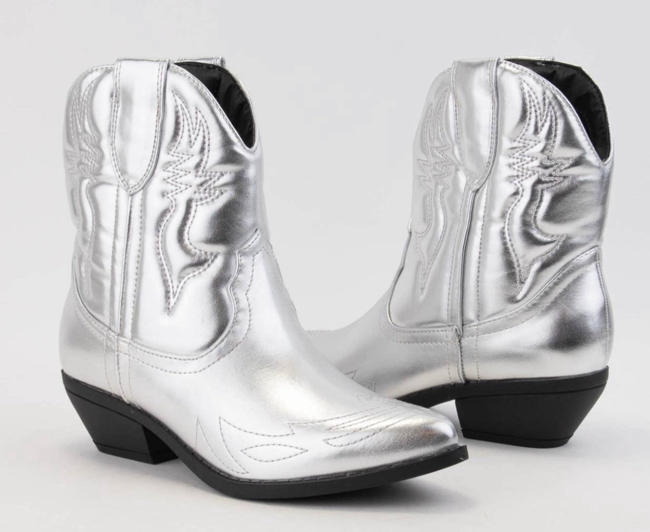 Western Cowgirl Boot in Silver